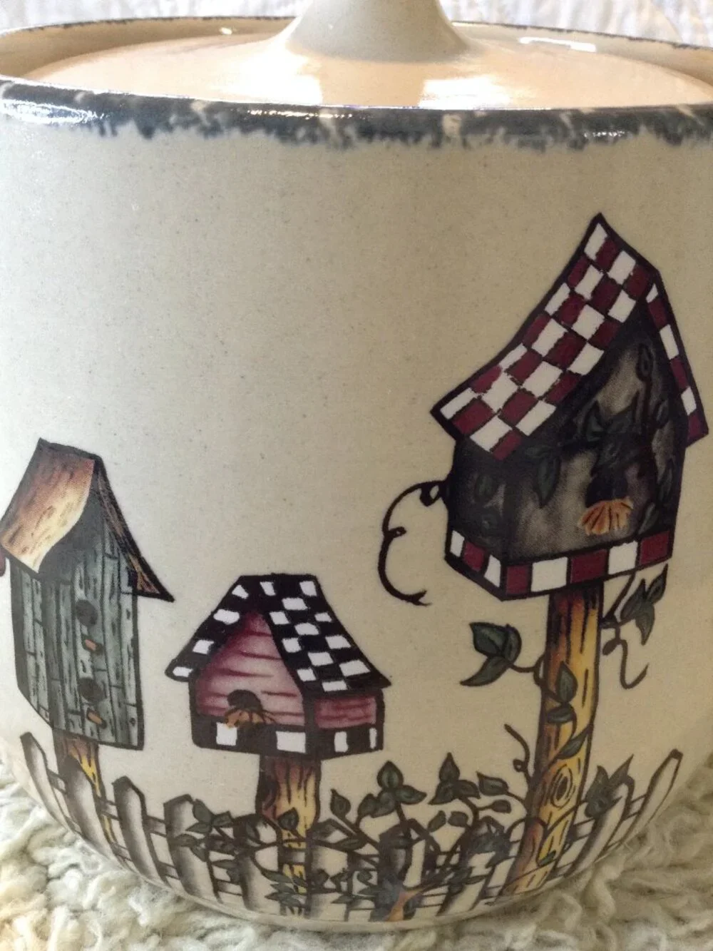VTG 2000 Home & Garden Party Stoneware Pottery Birdhouse Jar Cabincore Cookies